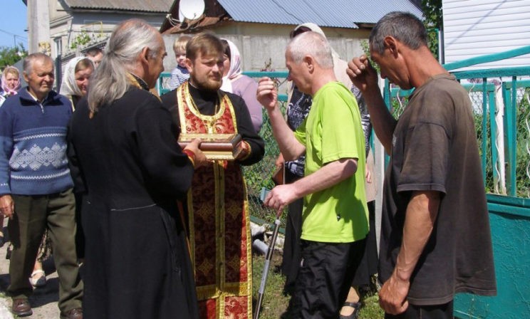 Дорогой староста, а теперь ключи от храма отдайте мне!