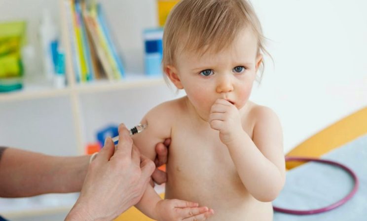 Врач-инфекционист об эпидемии кори и отказах от прививок