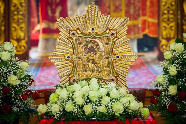 Церковь чтит Почаевскую икону Божией Матери