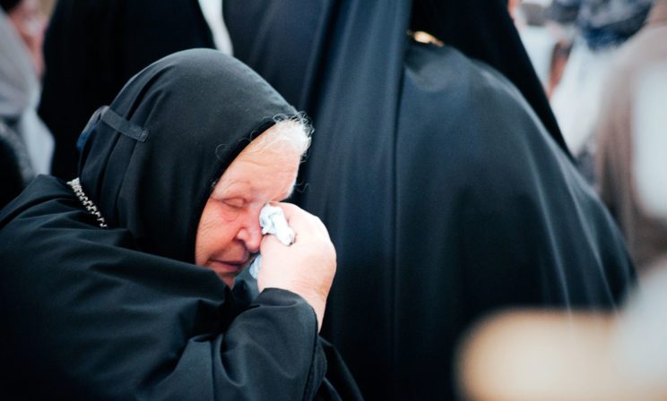 Какие слезы сделают для нас ближе мир Христов