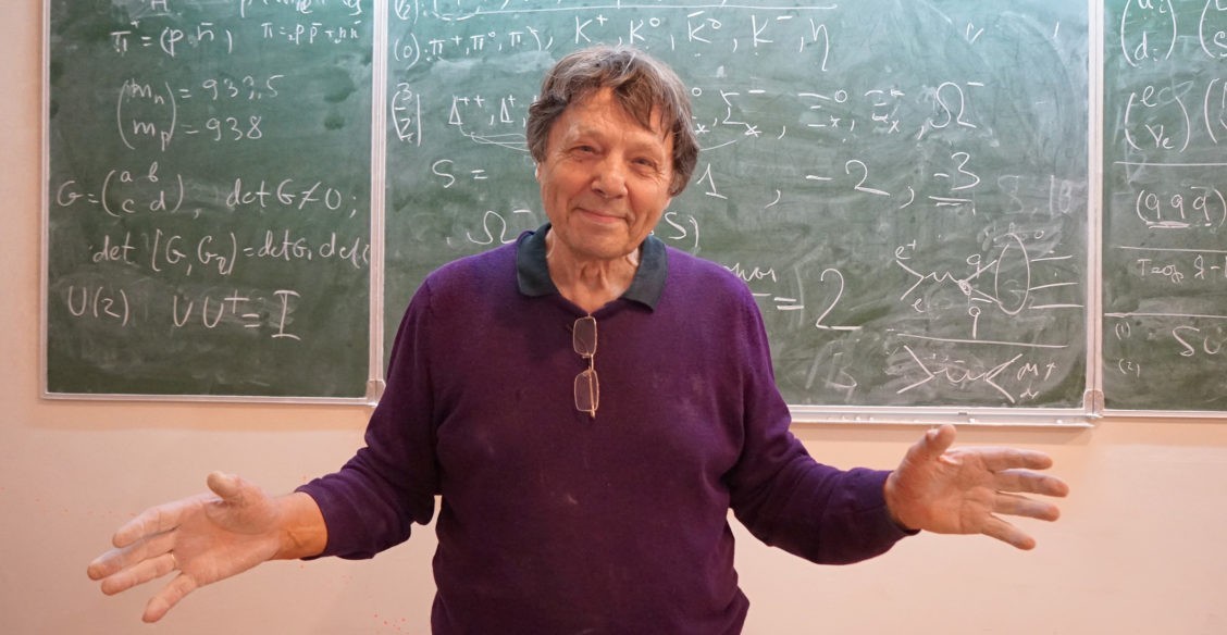 Александр Белавин: Мы увидели ежиков на даче и открыли инстантон