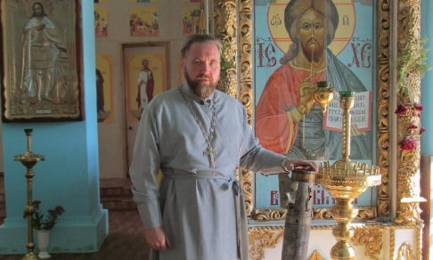 Священник из Донбасса: Я помню, как сидел в блиндаже и все вокруг рушилось