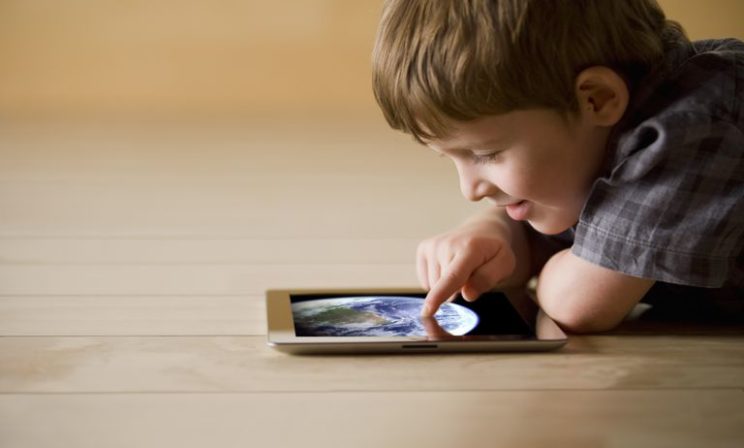 Ура, каникулы! 10 полезных блогов для школьников