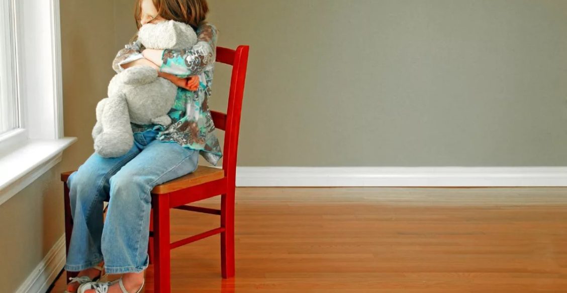 Печально не наигравшиеся дети