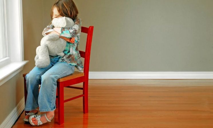 Печально не наигравшиеся дети