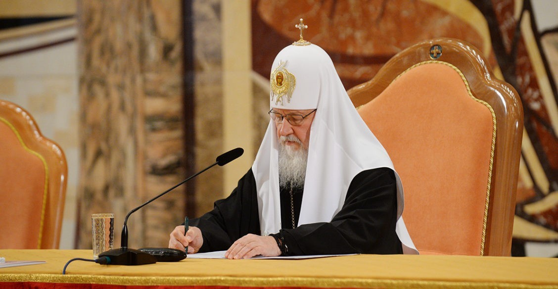Патриарх Кирилл: Нужно запрещать священников, говорящих, что дети болеют «за грехи»