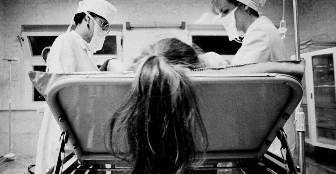 "Мы хотя бы спирали ставим, а где-то их просто стерилизуют"