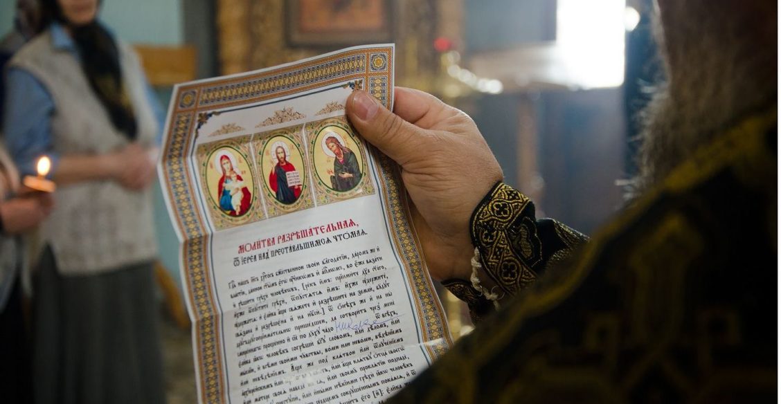 Табаков был крещен  – значит, можно отпевать