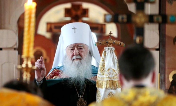 Митрополит Ювеналий: В праздники по три Литургии – это разве «отход от Церкви»?