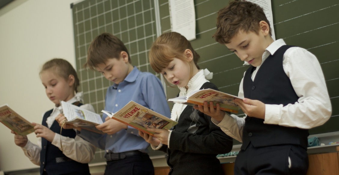 Откуда берутся учителя, которых нужно всему учить