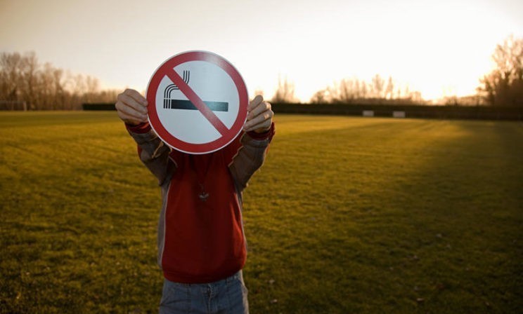 Курил десять лет и бросил: три истории успеха, одна неудача и советы врача