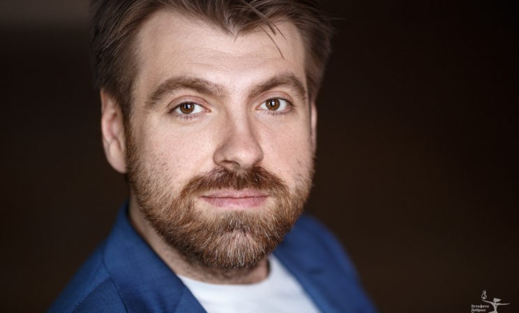 «Я лежу с рапирой в голове, а однокурсники поют “Отче наш”»