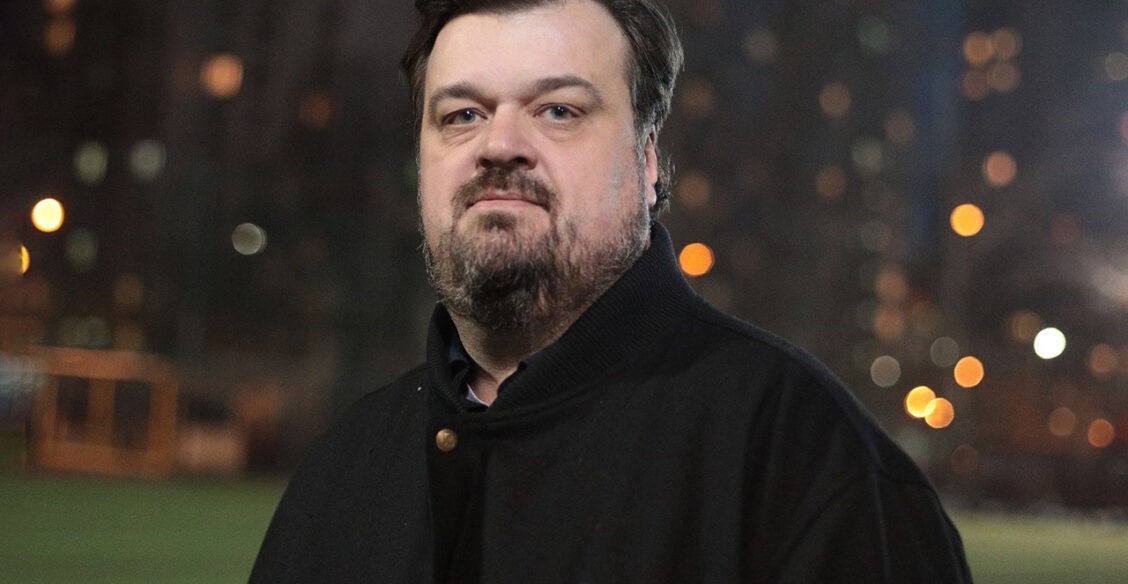 «Я не думаю о том, кем меня считают. Я живу свою жизнь». Василий Уткин о футболе, благотворительности и журналистике
