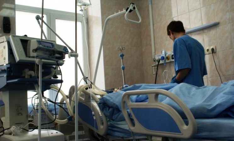 Против воли пациентки вызвали скорую, она умерла в реанимации в одиночестве