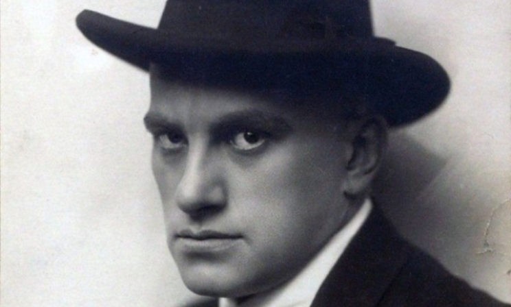 «Бесценных слов транжир и мот» – хорошо ли вы знаете Маяковского (тест)