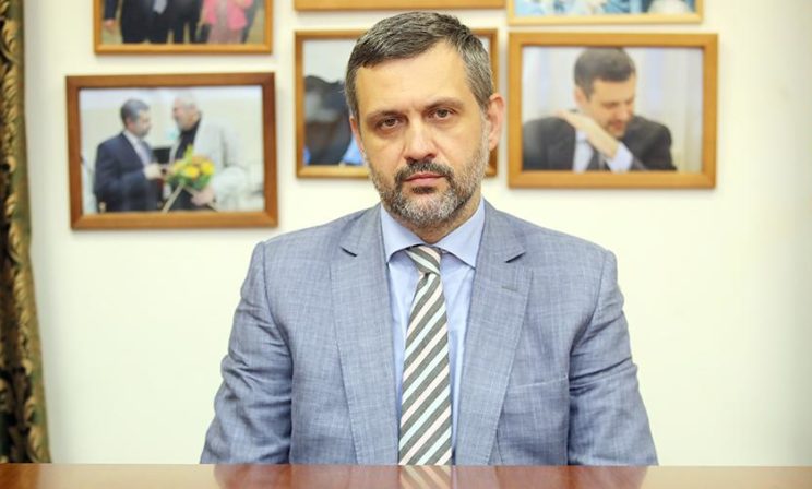 Владимир Легойда о признании царских останков, пенсионной реформе и бэби-боксах