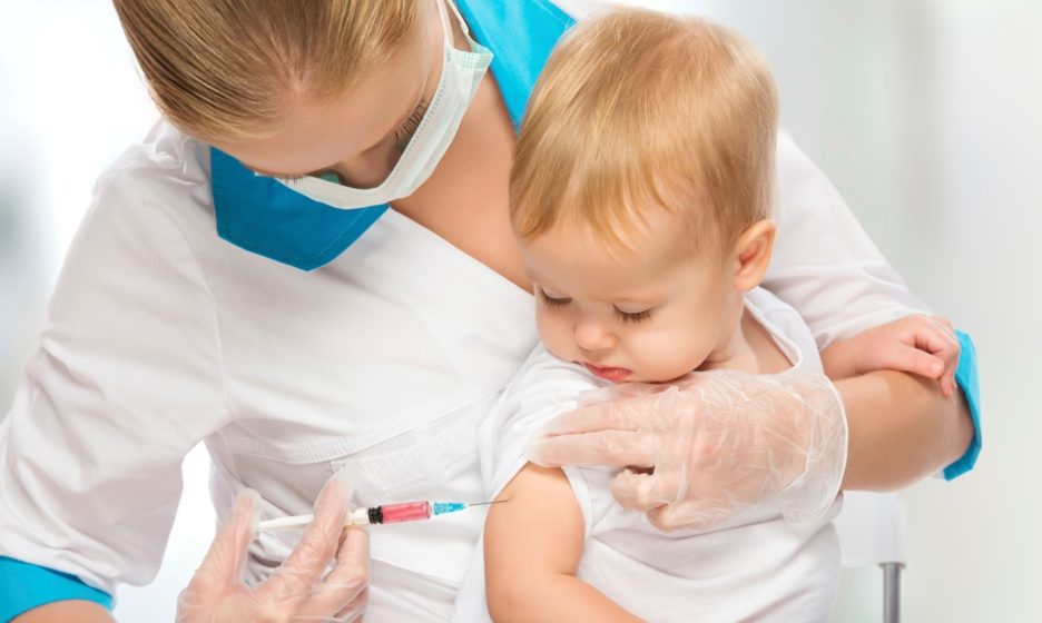 Можно ли отложить прививки ребенку