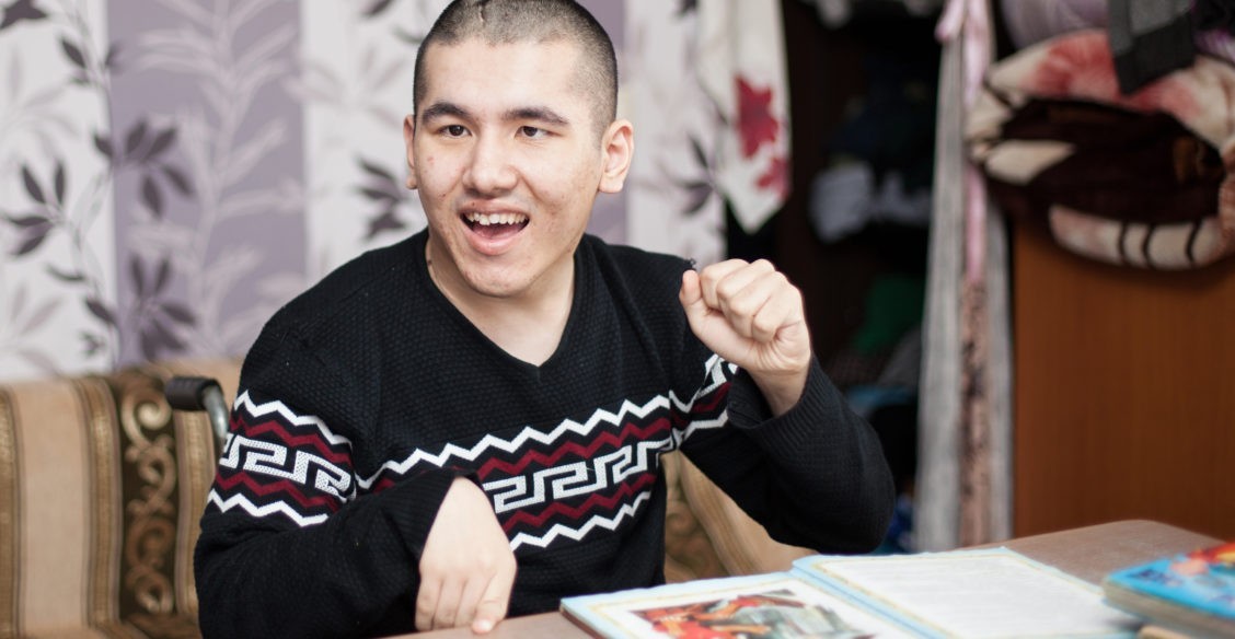 9 лет Боря бился в судорогах эпилепсии каждый день