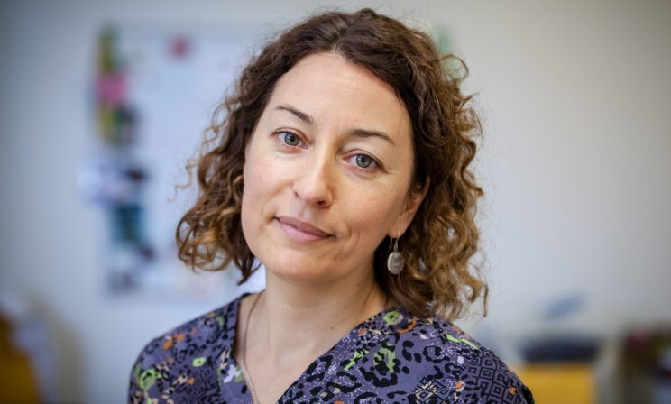 Психолог Алина Хаин: Мы с папой ребенка молча сидели на полу у двери реанимации