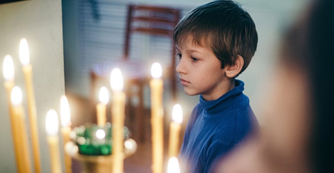 Почему ты встаешь и идешь в церковь, хотя так хочется поспать подольше