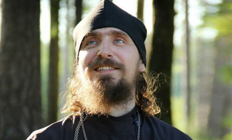 Книга засела во мне так, что я сменил медицинский халат на рясу