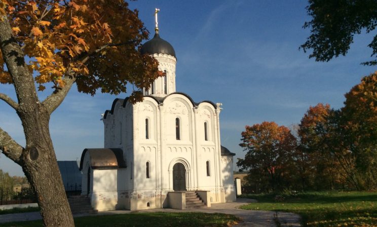 Место, где стоял храм, свято навеки
