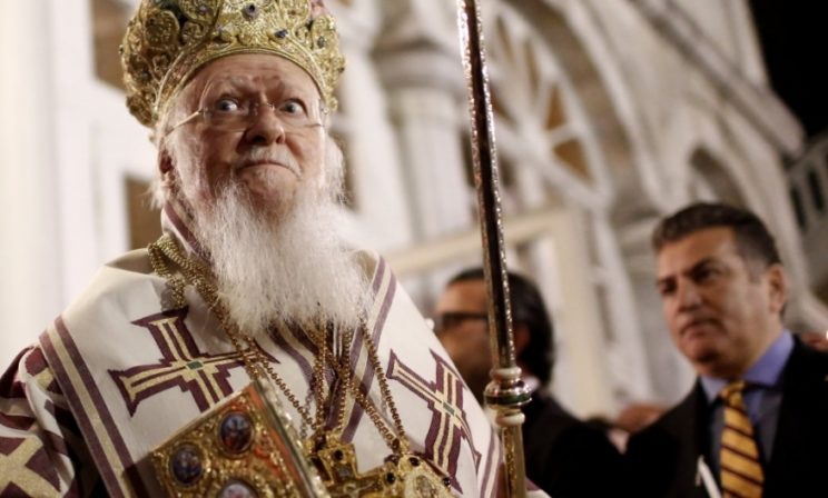 Снятие анафемы с Филарета и процесс автокефалии: греки блефуют