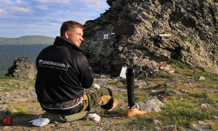 Семь дней пути, тайга, три реки и болота - как экстремал на протезах покорил перевал Дятлова