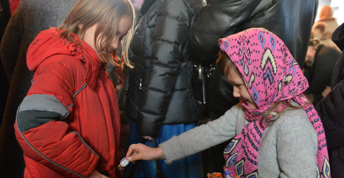 Я делюсь тем, что умею, и ты делишься. Так и получается единство