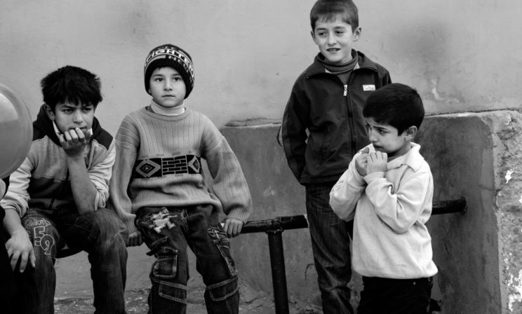 «Напивались и устраивали драки» – как на самом деле проходит Новый год в детском доме