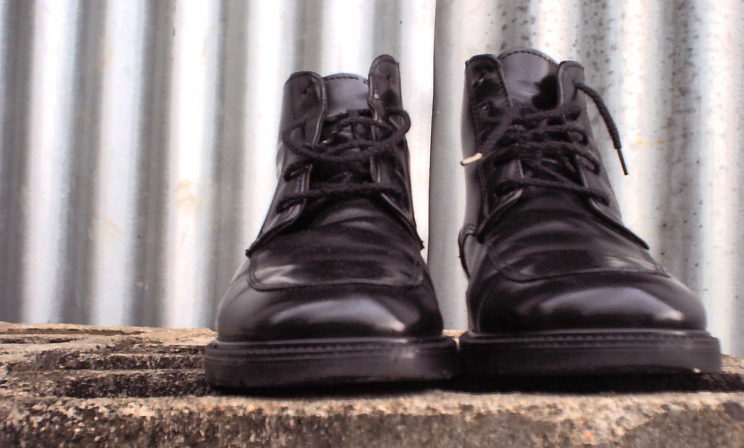 “Я открыл пакет и долго потом чесал голову: там были новые ботинки”