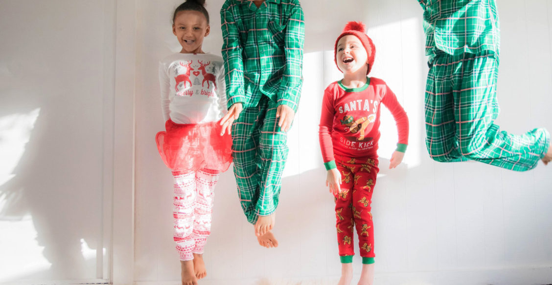 Однажды мы прибили елку к стене – это было лучшее Рождество моих детей