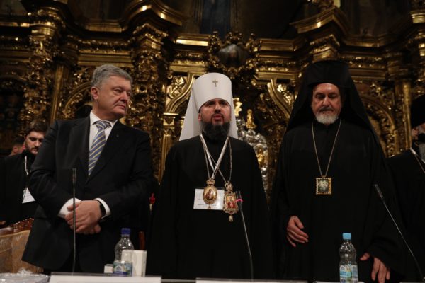 Новая украинская “церковь”: главные вопросы про “объединительный собор”
