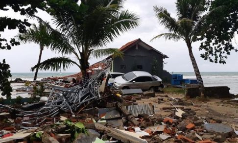 Патриарх Кирилл выразил соболезнования президенту Индонезии в связи с разрушительным цунами