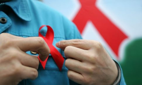 ВИЧ-инфицированных предлагают бесплатно лечить по месту пребывания