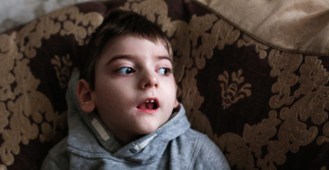 Немецкое лекарство спасло Абдурахмана, но папа потерял работу