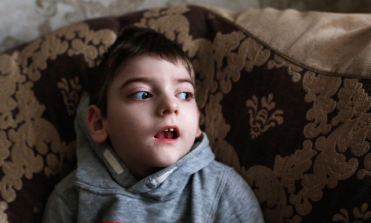 Немецкое лекарство спасло Абдурахмана, но папа потерял работу