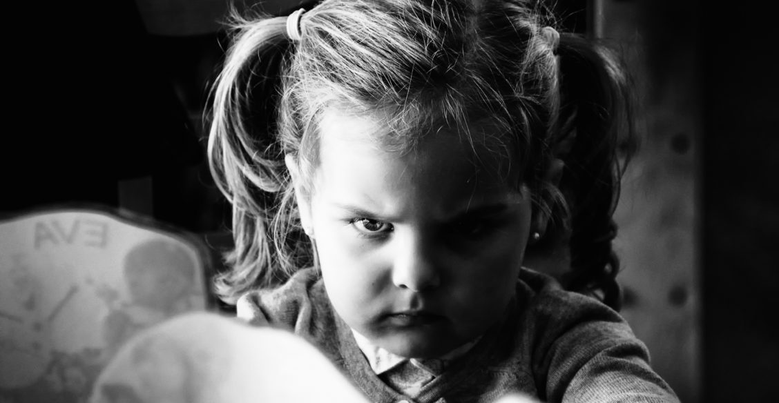 Плохо спит и огрызается - что скрывает плохое поведение ребенка