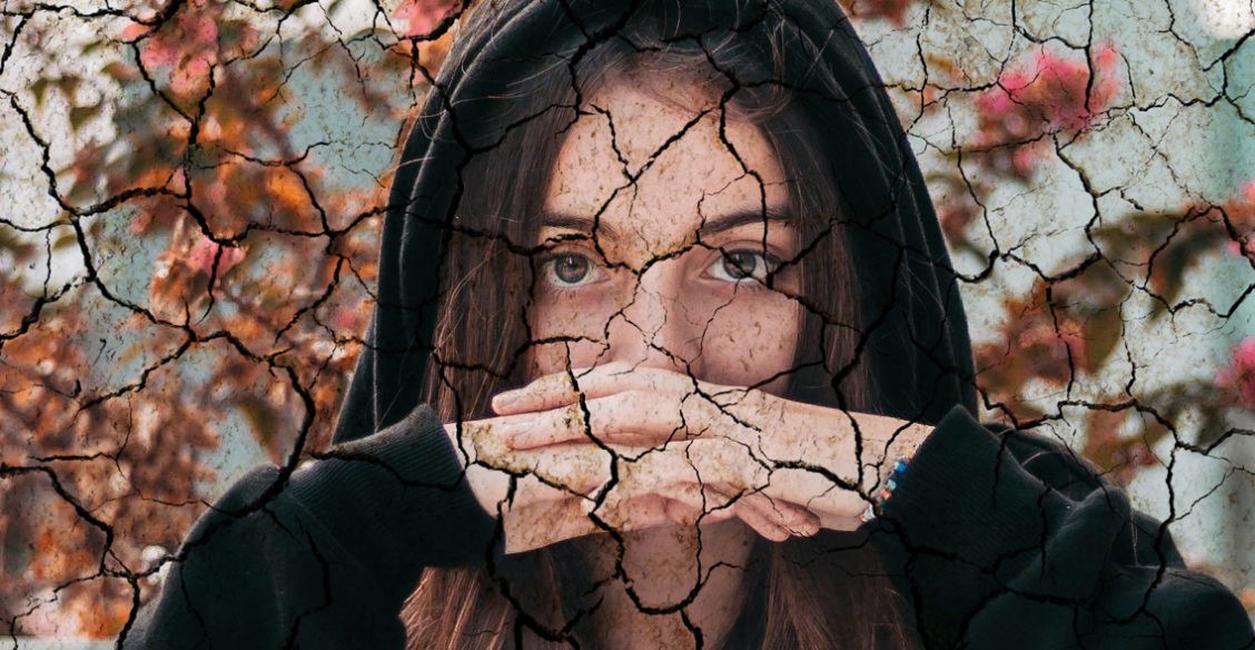 «Смотри, что на руках повылазило». Екатерина живет и борется с псориазом