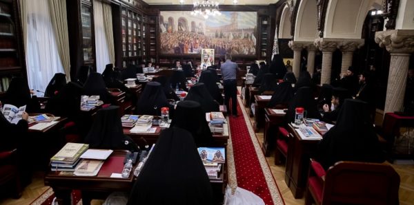 Синод Румынской Церкви призвал к диалогу между Русской Церковью и Константинополем