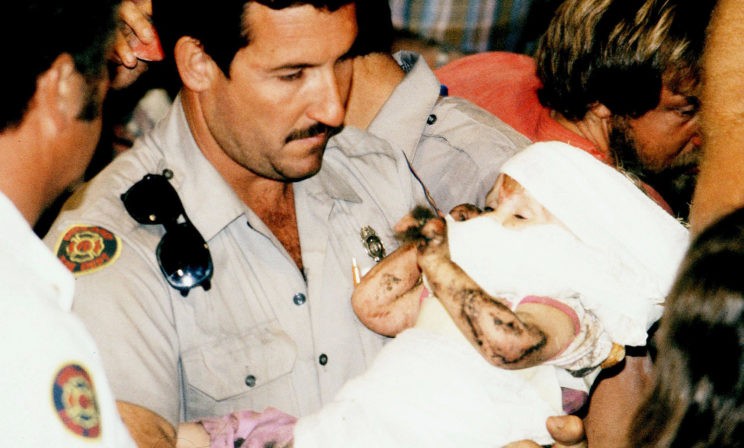 За спасением годовалой Джессики следили миллионы. Но почему никого не трогают геноциды и умирающие от голода