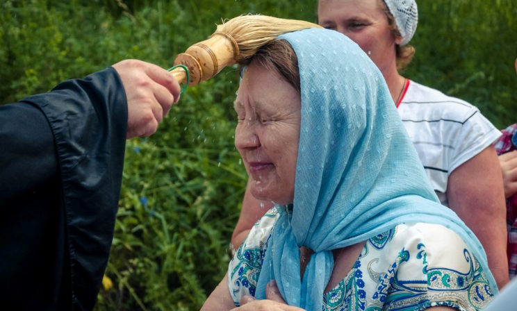 «Надо с нами пожестче». Можно ли победить хамство в Церкви