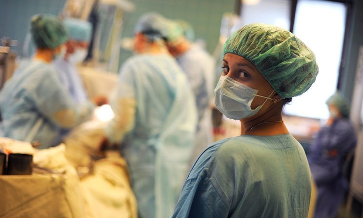 «Приходится выкручиваться». Российские врачи анонимно и честно о своей работе