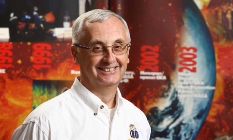 "Надо не завидовать американцам, а строить свои космические корабли". Почему нам придется лететь на Луну