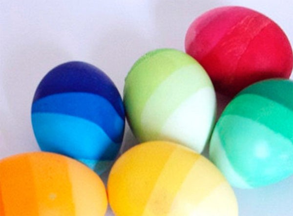 какими красками можно красить яйца