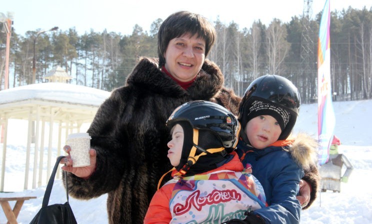 «Раньше к нам приходили семьи-привидения». Почему за год уральские родители ни разу не отказались от ребенка с синдромом Дауна