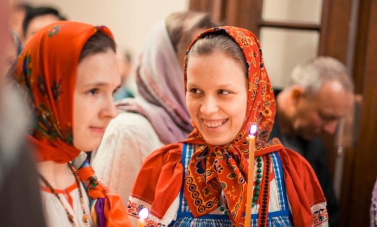 Не говорить лишнего и причащаться на Светлой седмице. Как удержать пасхальную радость