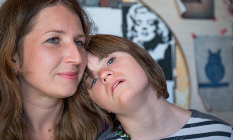 Врач говорила: «Надо сдавать», в сад не хотели водить детей «с этим инвалидом». Как принять особенного ребенка