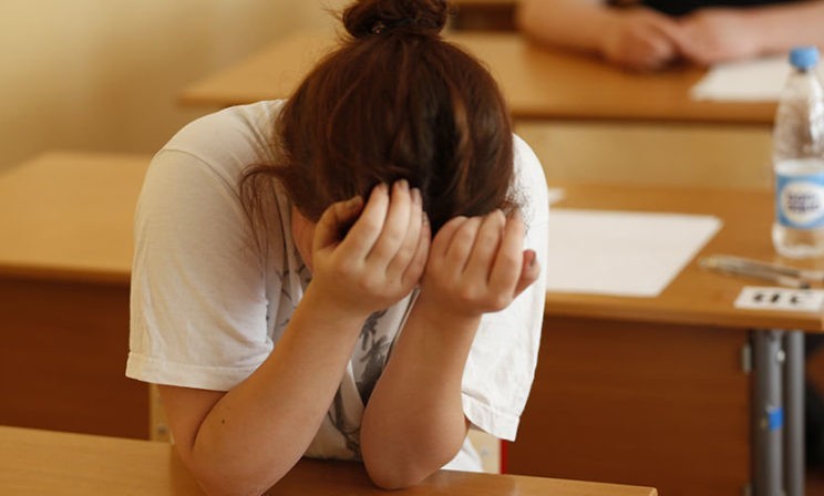 «Не готовьтесь к экзамену до тошноты». Как помочь ребенку пережить ЕГЭ