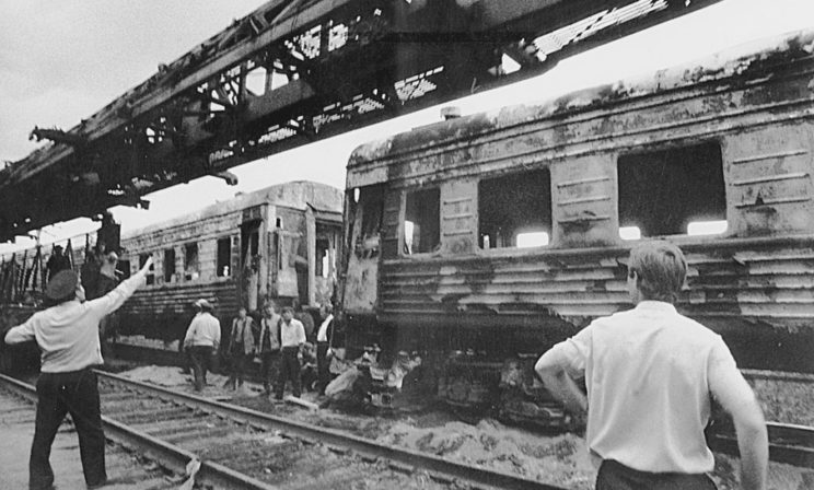 «Воздух превратился в пламя, а ночная тишина – в стон». Почему через 30 лет Ашинская трагедия оказалась забытой